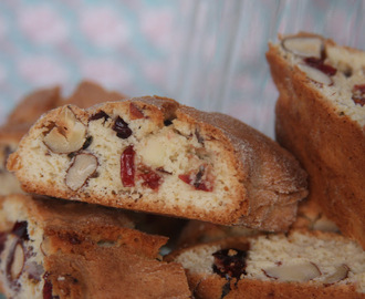 Biscotti med tranbär!