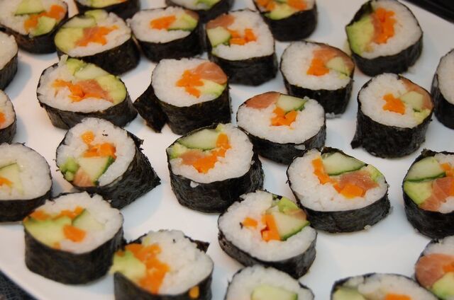 Hemmagjord sushi till middag