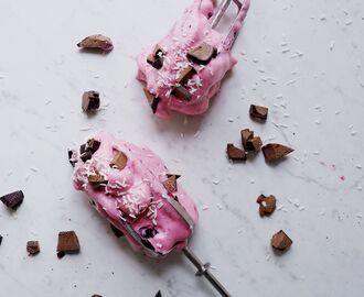 Strawberry Milkshake Fluff w Raspberry Chocolate Chunks