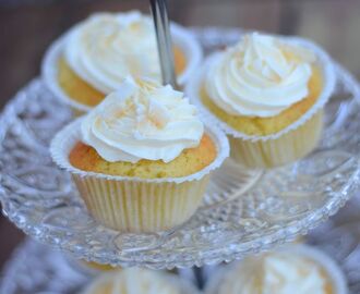 Coconut-cupcakes