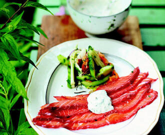 Jamie Olivers gravlax med rödbetor