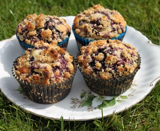 Blåbärsmuffins med crumble