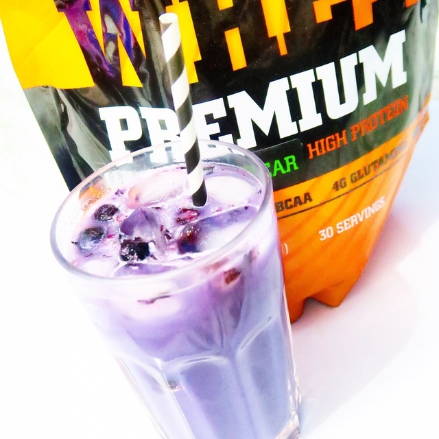 Blueberry ice protein drink