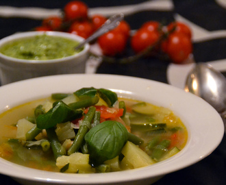 Soupe au pistou – grönsakssoppa med pesto