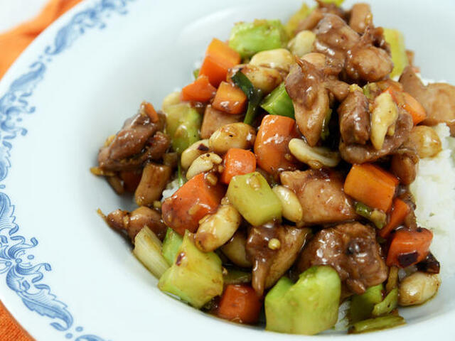 Sichuan chicken kung pao | Recept från Köket.se