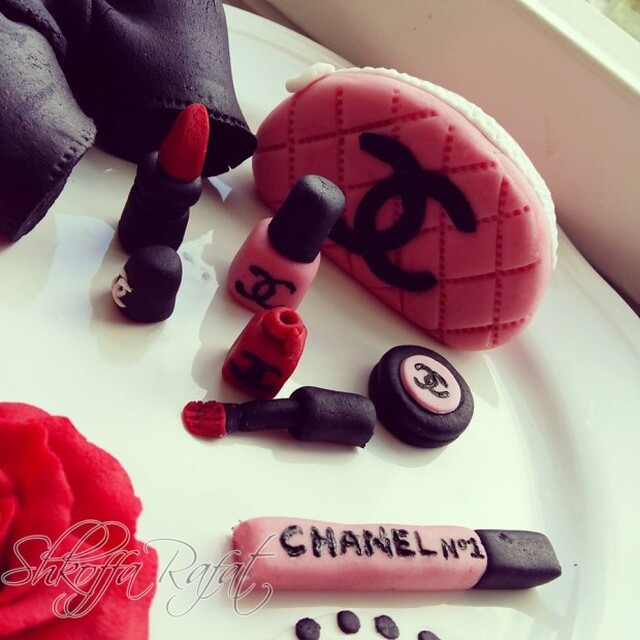 Chanel Tårta