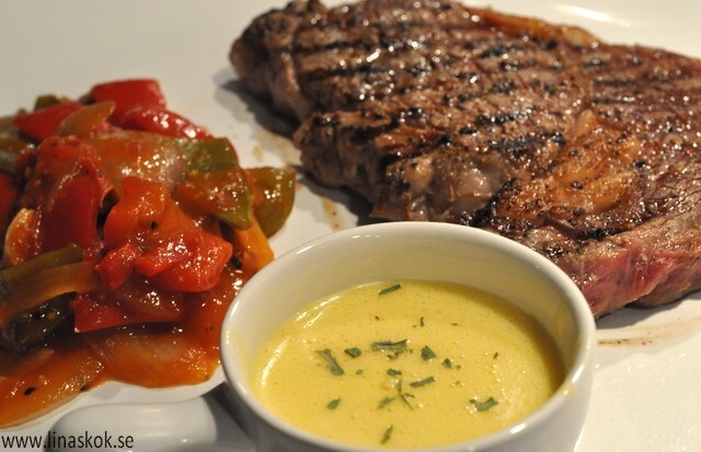 Grillad Entrecote med het Ratatouille och Béarnaise...