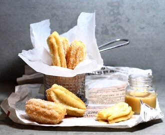 Vaniljchurros med vit choklad & dulce de leche-dipp!