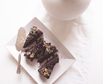 Raw blueberry cheesecake