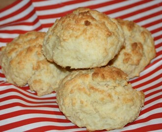 Lyxa till tillvaron med nybakade scones!