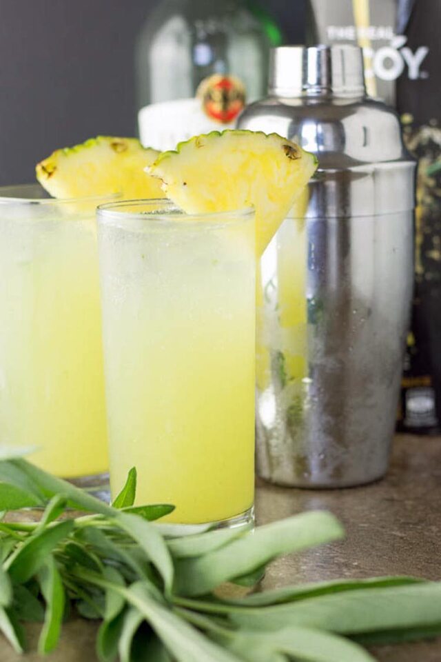 Pineapple and sage mojito