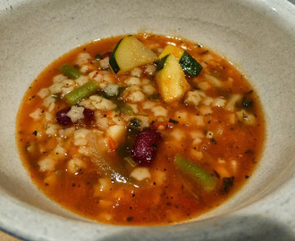 God värmande minestronesoppa