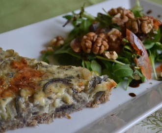 Veckans vegetariska: Lökpaj med rosmarin och ädelost