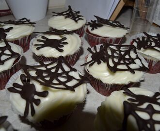 Red Velvet cupcakes - Halloween edition