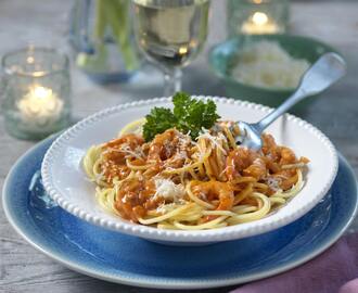 Krämig pasta med heta räkor