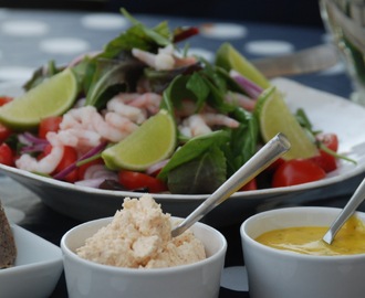 Räksallad med vattenmelon, mango och lime