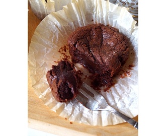 Nutella brownie muffins med färska hallon.