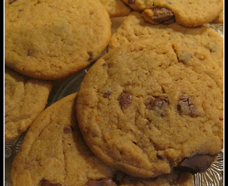 Peanut butter chocolate chip cookies