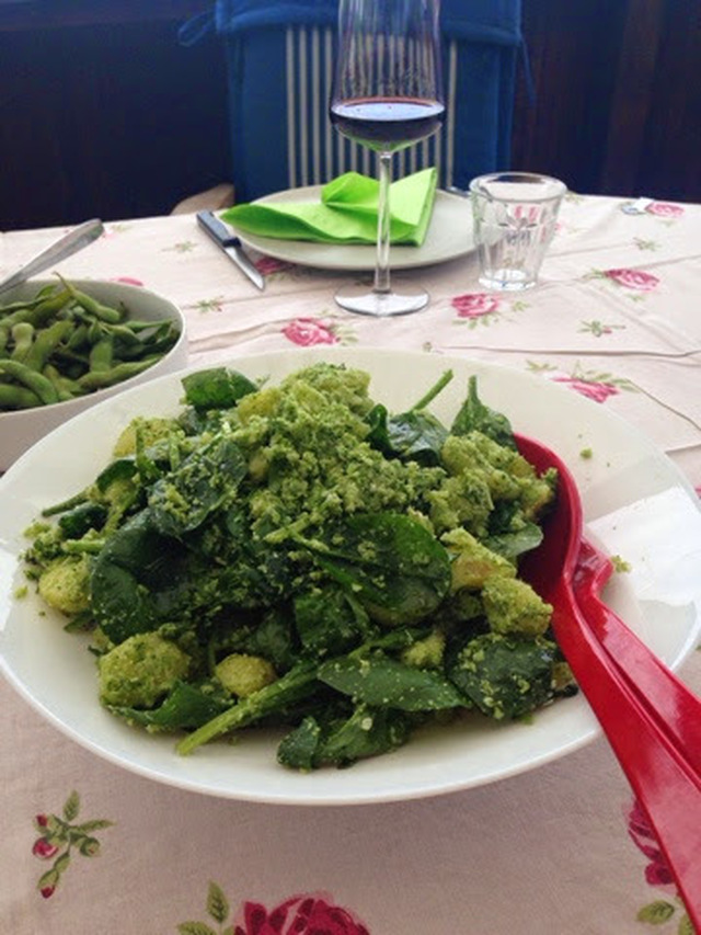 Potatissallad med broccoli och edamame