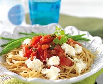 Pasta med tomatsås