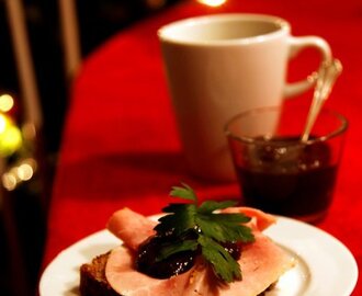God jul: Skinksmörgås med sviskonketchup