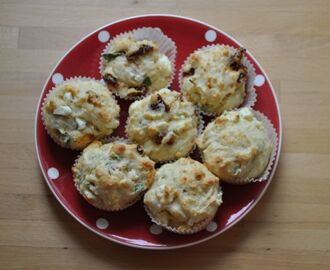 Muffins med soltorkade tomater och fetaost