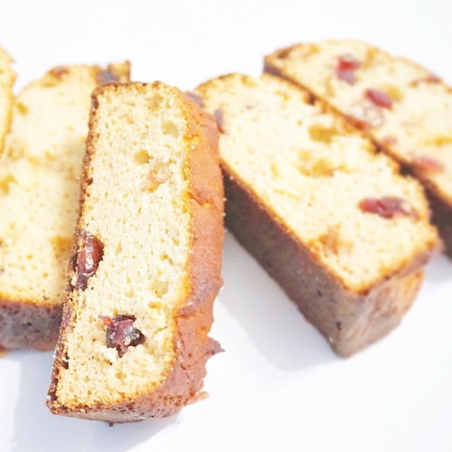 Sweet coconut/cranberry bread