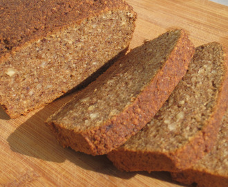 Glutenfritt matbröd med smak av jul och boktips