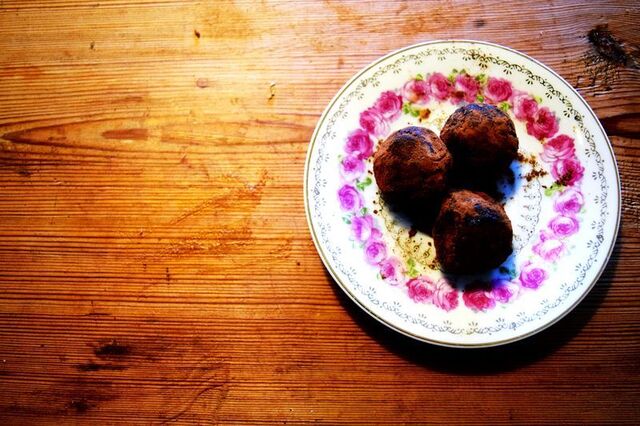 Helgtips: Lakrits-och-chokladbollar med en gnutta lakritslikör.