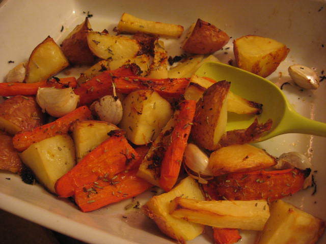 Rostad potatis och sallad