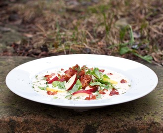 Blomkålssoppa spetsad med äppelcider