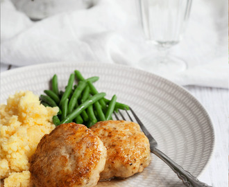 Franska fiskbiffar med pressad potatis och brynt smör