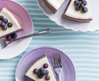 Blueberry Crème Fraîche Cheesecake