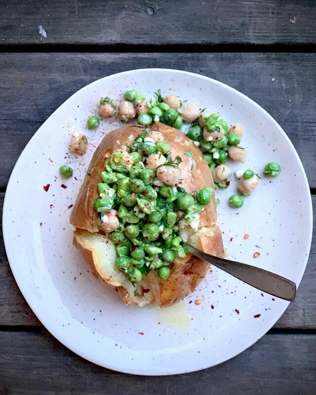 ?ⓛⓘⓝⓐⓛⓐⓖⓐⓡⓜⓐⓣ? on Instagram: “▪️Ärtröra▪️ Fyra basvaror vi alltid har hemma är frysta gröna ärtor, hemmagjord majonnäs, dijonsenap och nötter/frön. Ofta blandar jag…”