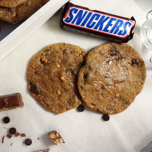 Snickers- & Chocolate chip cookies – Fridas Bakblogg