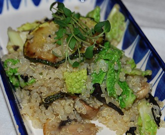 Grönsak- och svampblandning med quinoa