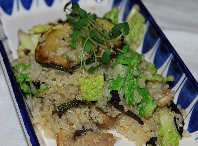 Grönsak- och svampblandning med quinoa