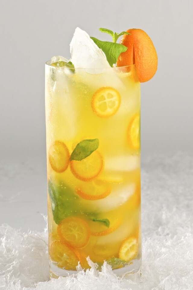 Kumquats cocktail
