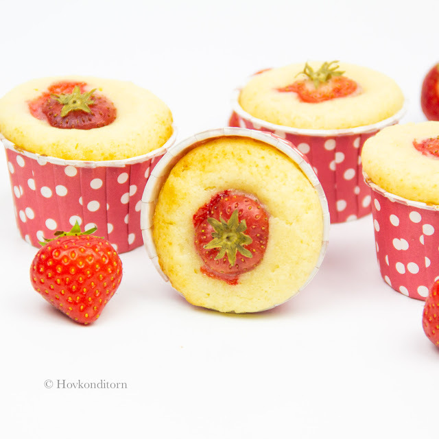 Strawberry Ricotta Muffins