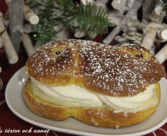 Suuuuupergoda LUSSESEMLOR med vitchoklad, mandelmassa och grädde