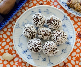 Chokladbollar på ghee och kokossocker