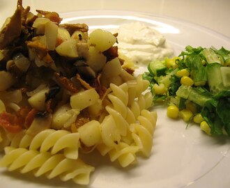 Kantarell- och baconpasta