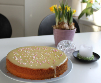 Lemoncake som tårta och muffins