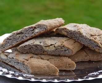 Blåbär och vit choklad biscotti