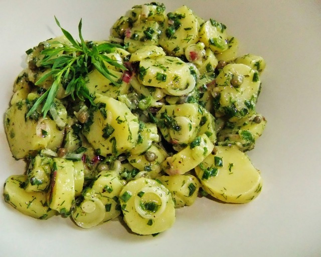 Kryddgrön potatissallad