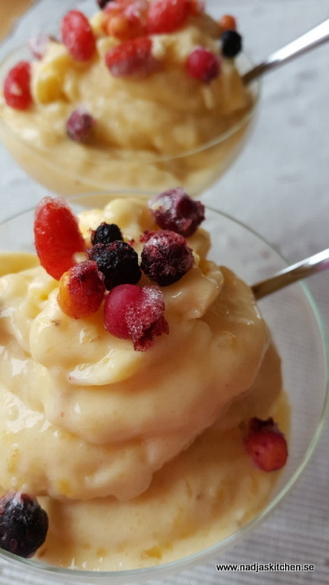 Frusen yoghurtdessert