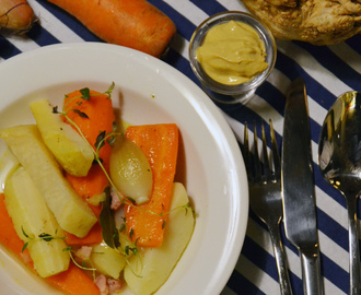 (Nästan) vegetarisk pot au feu med rotfrukter & bacon