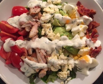 Efter-semestern-Cobbsallad med ranchdressing