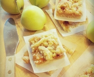 Apple crumble bars / Äppelpaj i långpanna