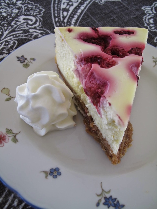 Raspberry White Truffle Cheesecake